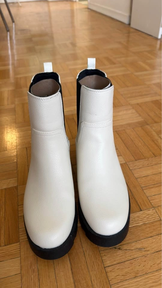 Old Navy Sandals and Boots - photo 5