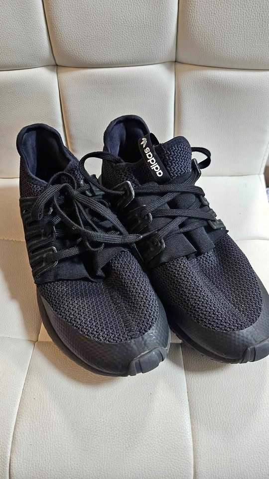 Adidas Tubular Radial Black Sneakers Men's US 10.5
