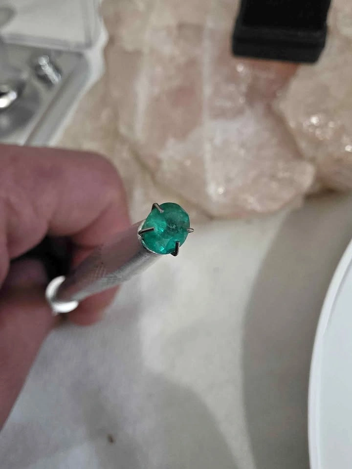 Emerald natural Colombian