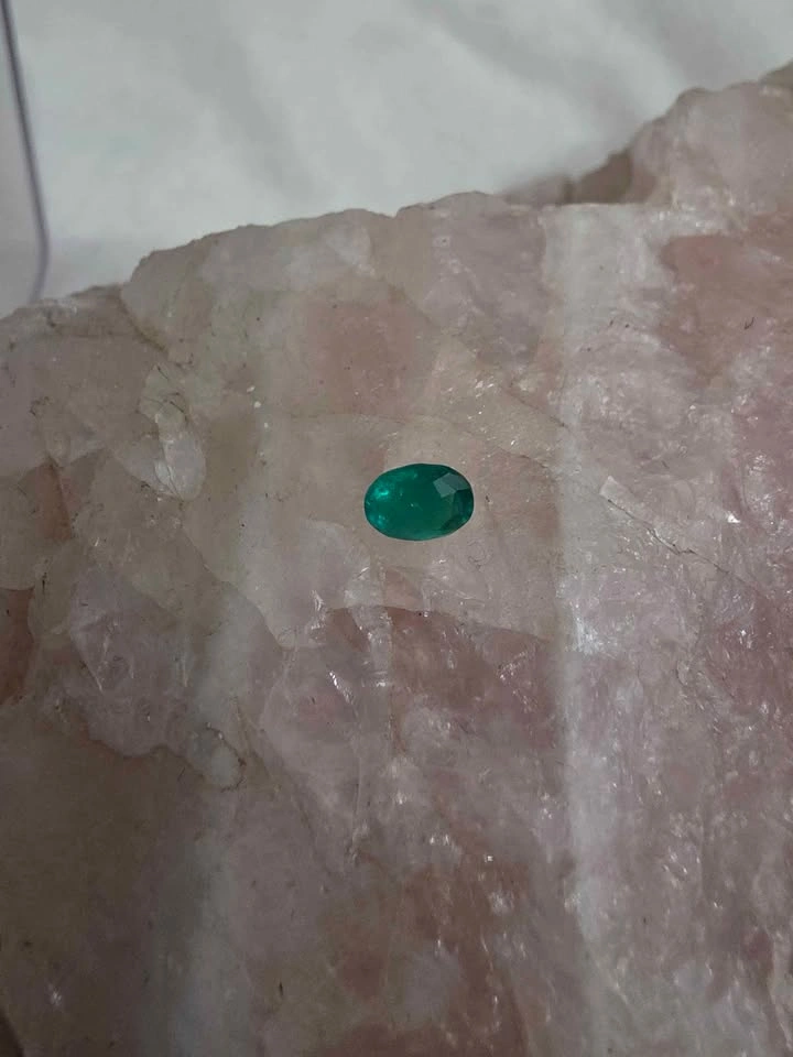 Emerald natural Colombian - photo 4