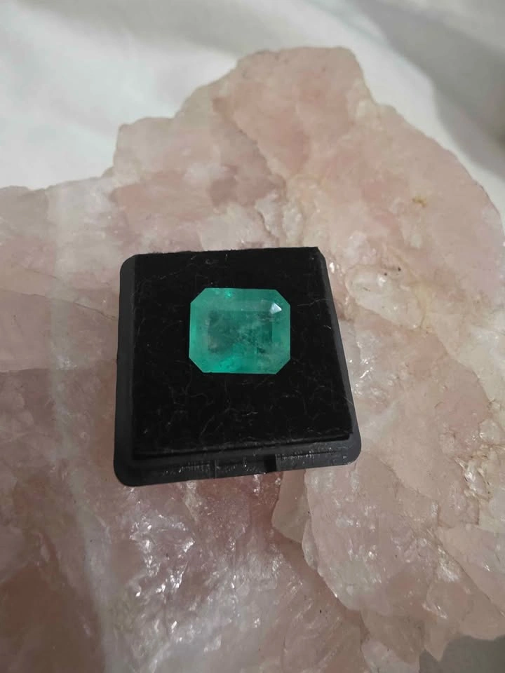 Emerald natural Colombian - photo 3
