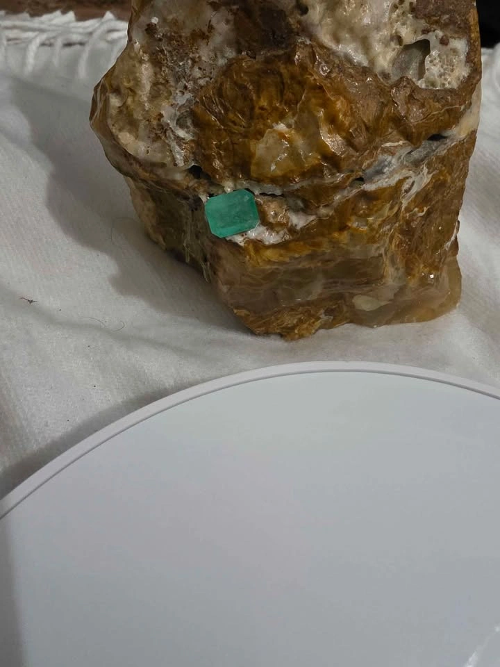 Emerald natural Colombian - photo 5