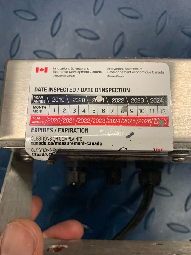 Canadian Scale 5000lb Industrial Scale - photo 3