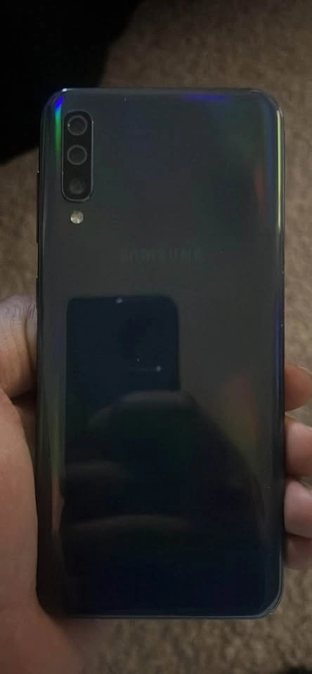 Samsung Galaxy A50 - photo 3