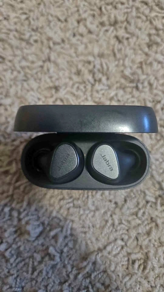 Jabra Wireless Earbuds with Charging Case