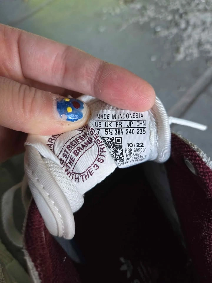 Adidas Maroon and Yellow Sneakers - photo 5