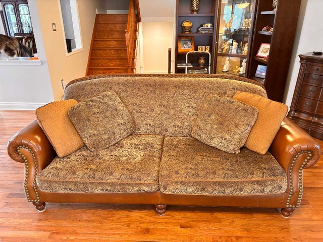 Elegant Sofa & Loveseats - photo 2