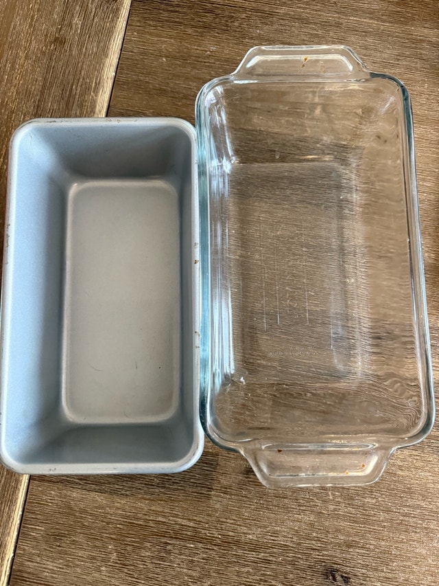 Glass and Metal Loaf Pans