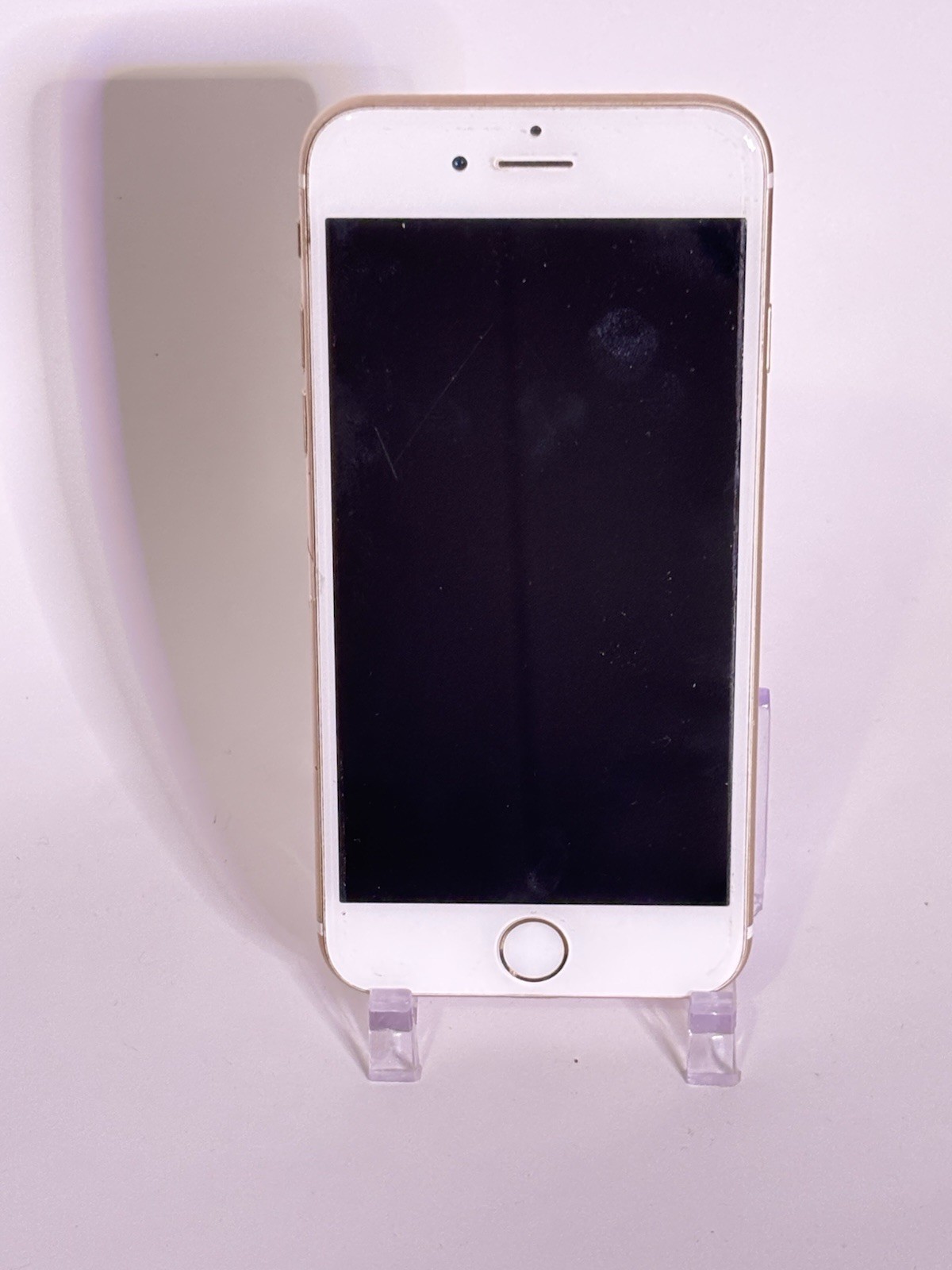 Apple iPhone 6 Gold 8MP 4.7in Wi-Fi Bluetooth Lightning A1586 iO