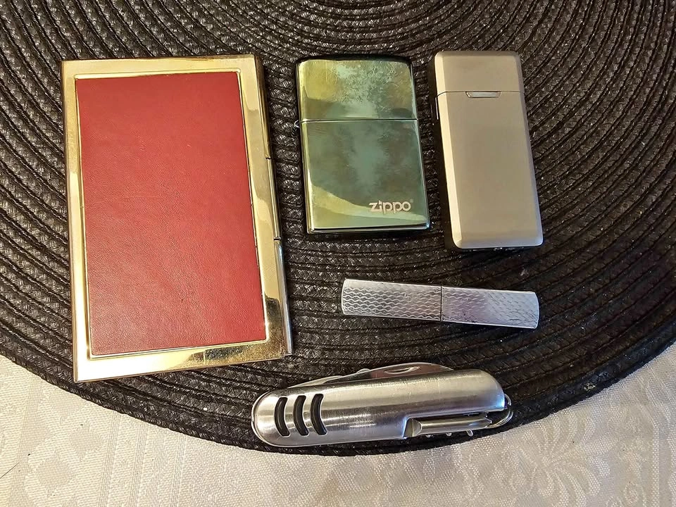 Various items, lighter, pocket, business card holder