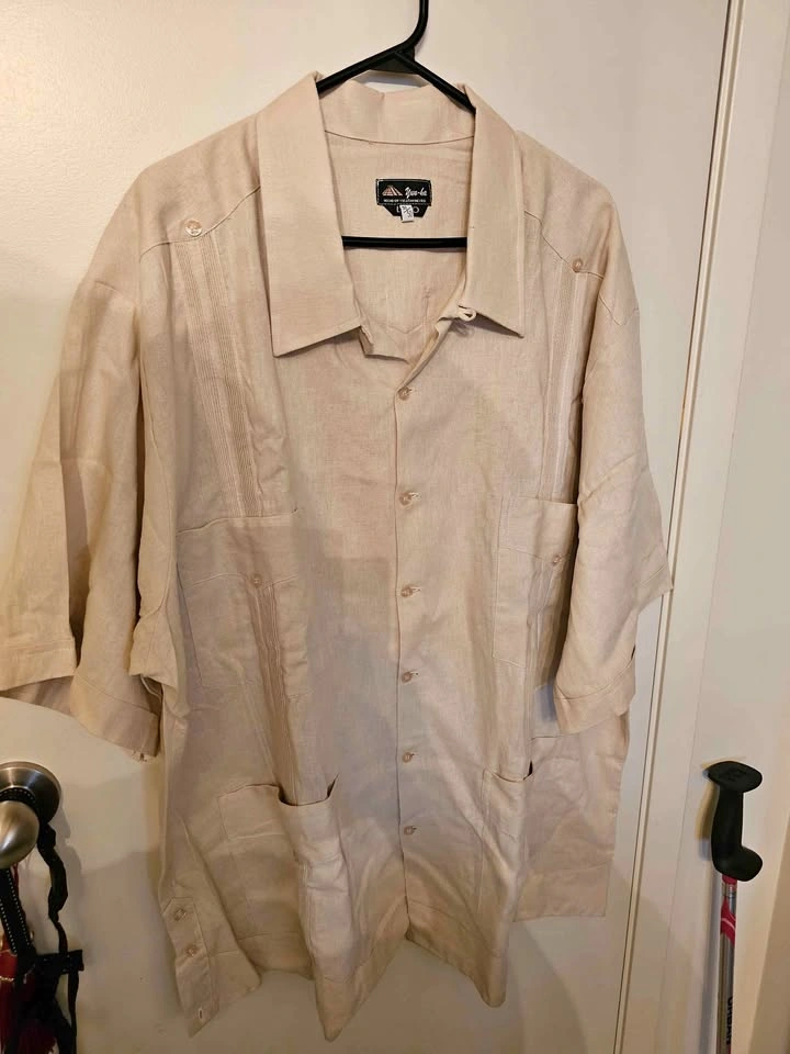 Yun-ha Guayabera Style T-Shirt - Men's 5XL