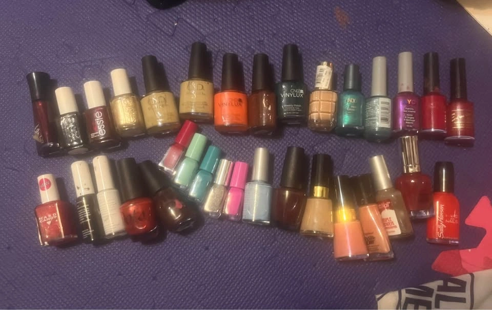 Multiple Nail Polishes - Gel & Regular