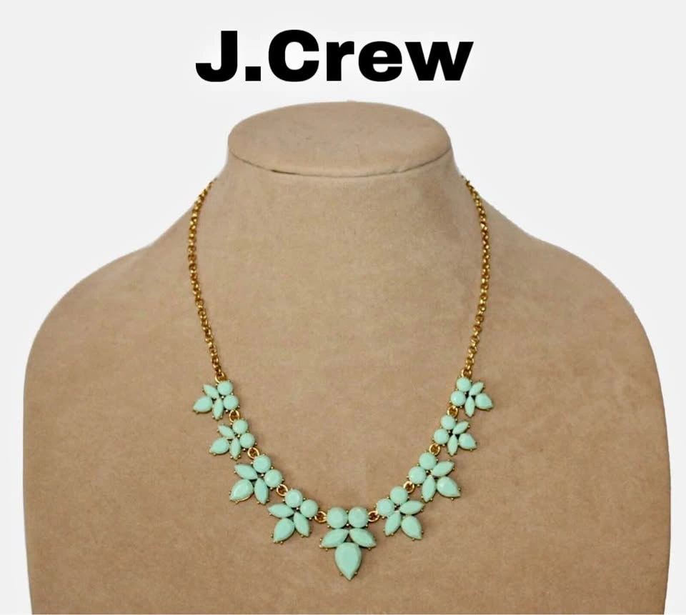 Turquoise/mint green floral collar necklace with gold-tone chain