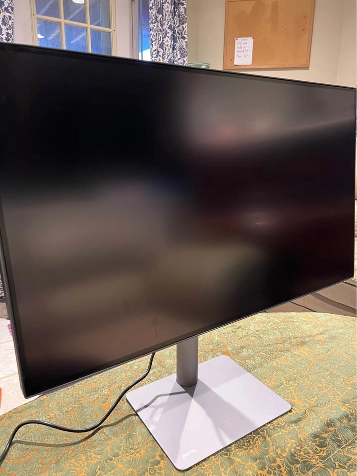 BenQ DesignVue PD3220U 32-inch 4K Designer Monitor - photo 4