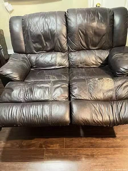 Dark Brown Bonded Leather 2-Seater Recliner Loveseat - photo 2