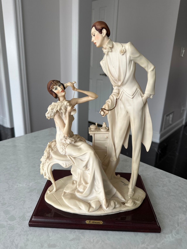 Giuseppe Armani Porcelain Figurine The Telephone Woman