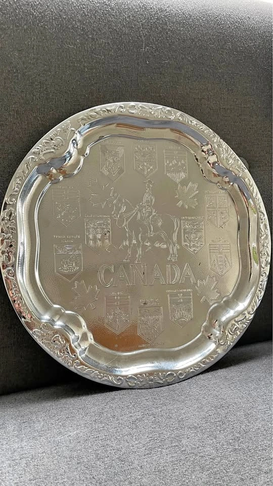 Vintage Canada Commemorative Tray