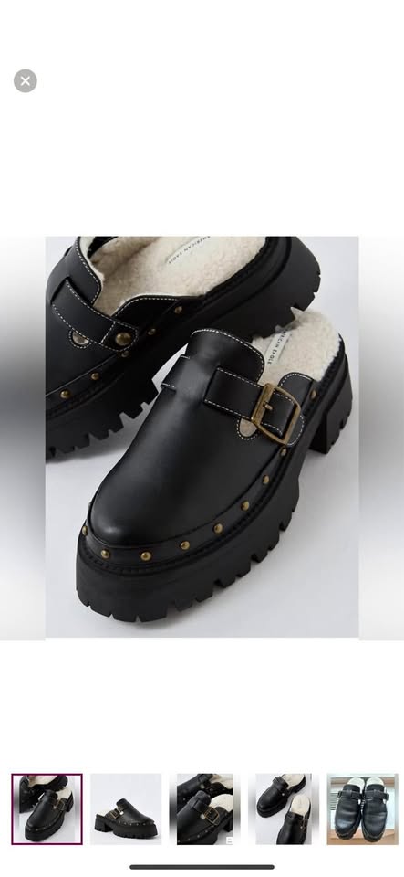 American Eagle - cozy lug Clog - Size 10 - barely used