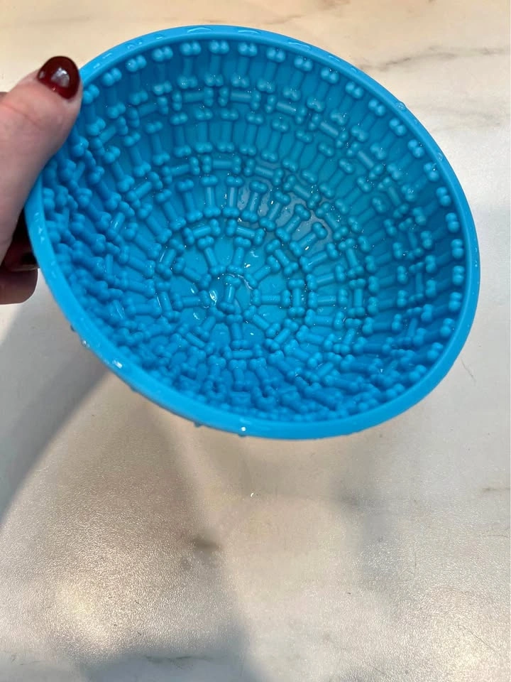 Wobble Lick Bowl for Dogs
