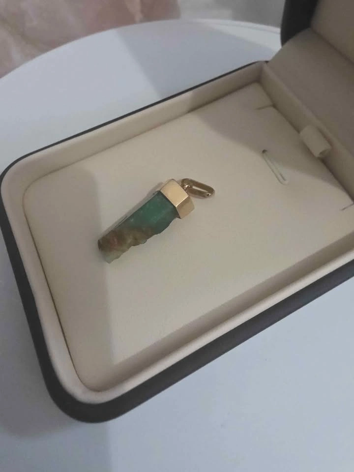 Emerald Natural Colombian Gold 18k - photo 5