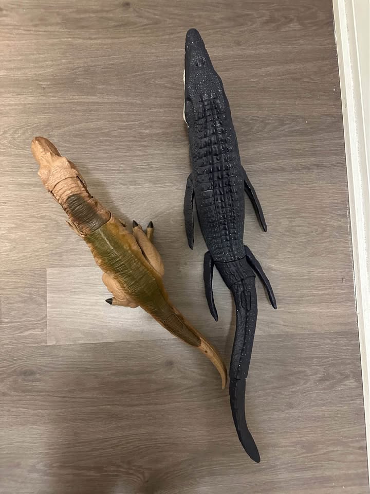 🦖 Jurassic World Mosasaurus Figure - photo 3