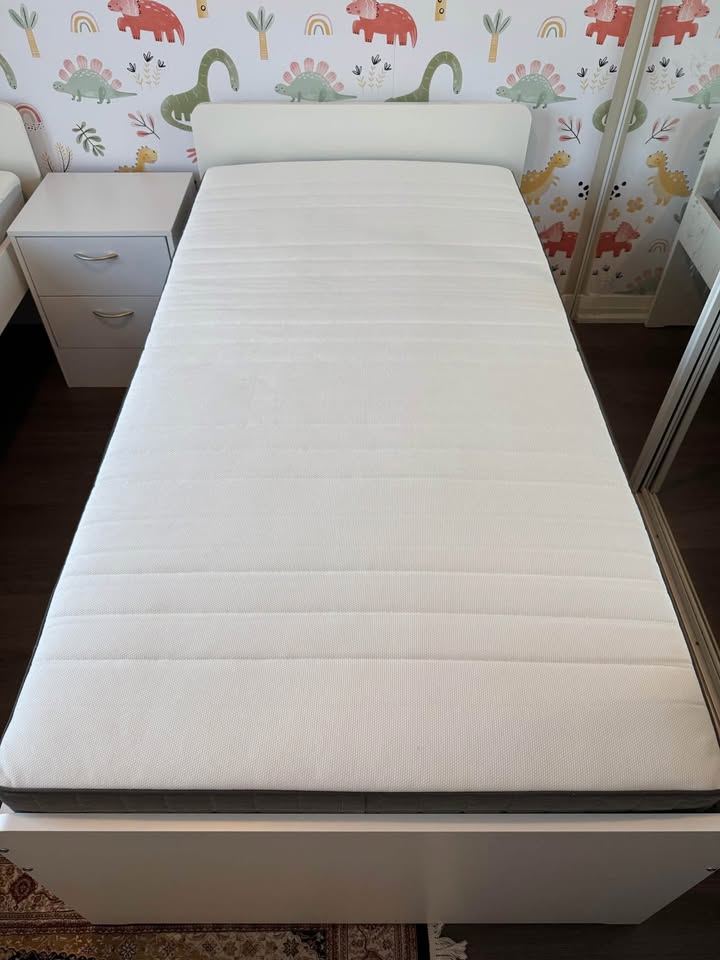 🛏️ IKEA Twin Bed Set (Frame + Mattress + Protector) - photo 5