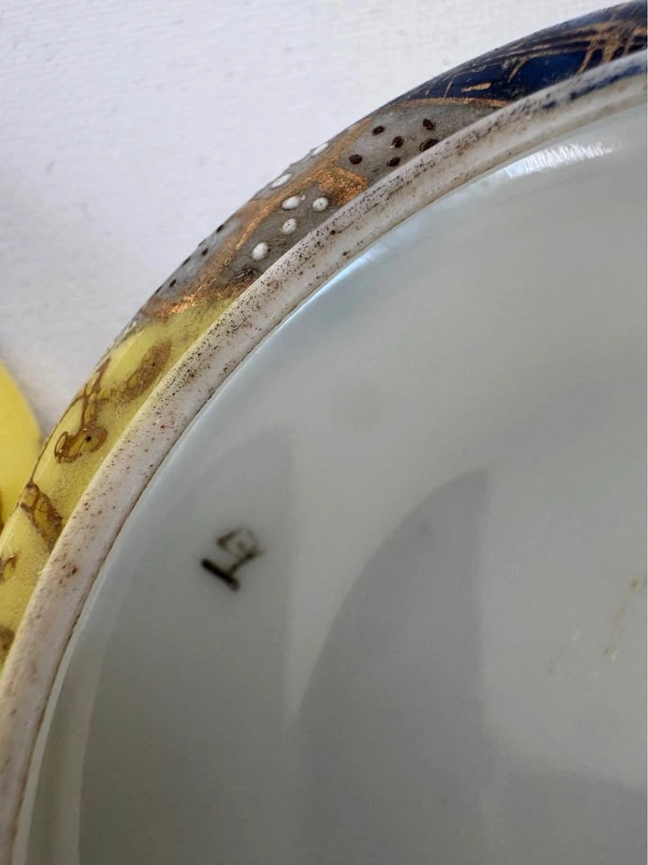 Vintage Japanese Satsuma Trinket Box - photo 5