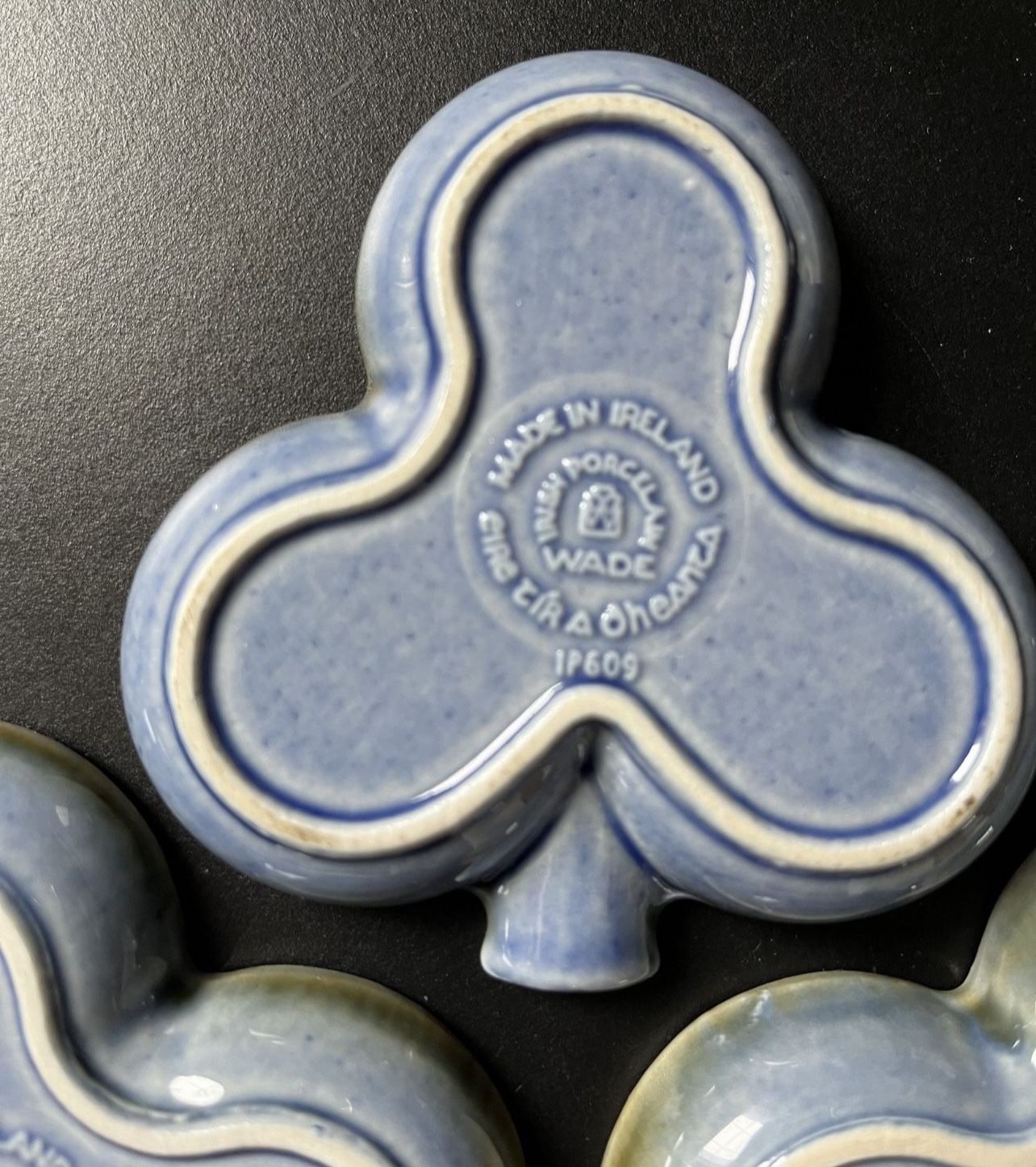 Irish Porcelain By Wade Co 3 Leaf Clover Vtg. Trinket Dish With - photo 3