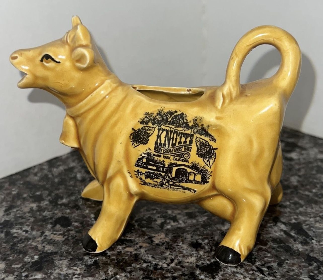 Ceramic Cow Creamer Knotts Berry Farms & Ghost Town Souvenir
