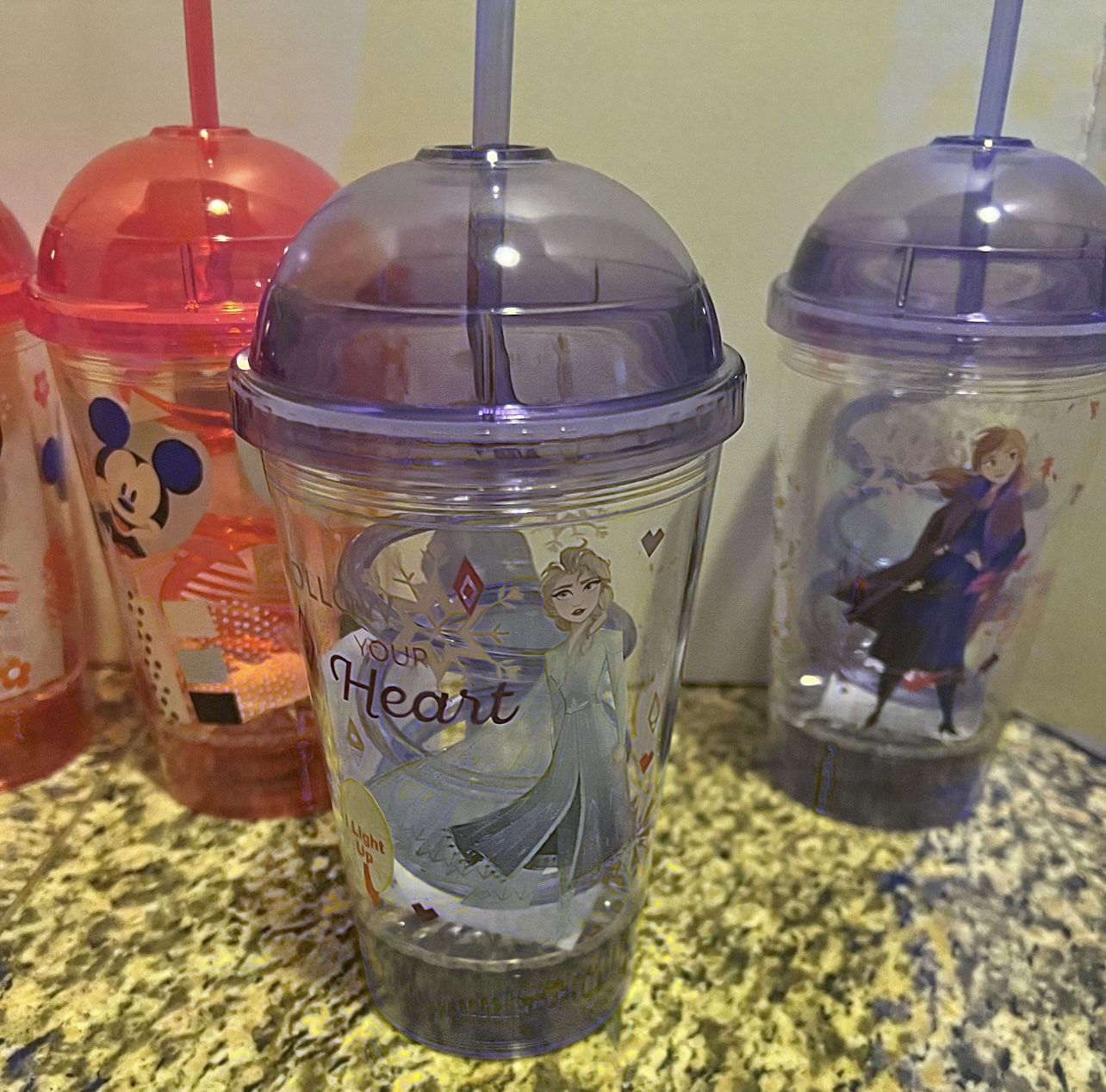 6 Flashing Disney Dome Cups - Mickey, Minnie, Frozen, Cinderella - photo 5