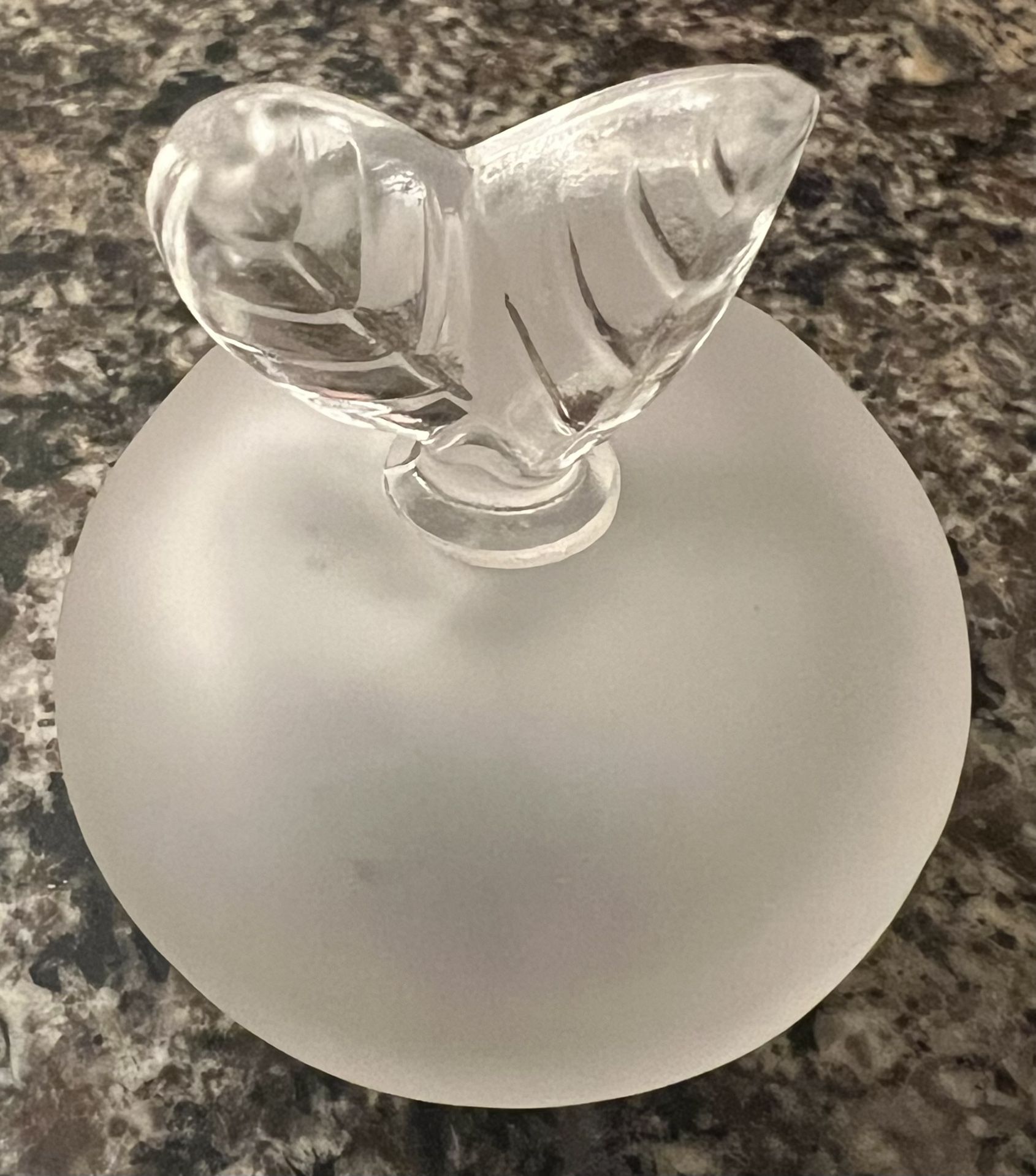 Lalique Crystal Perfume Bottle - Apple Shape for Nina Ricci - photo 3
