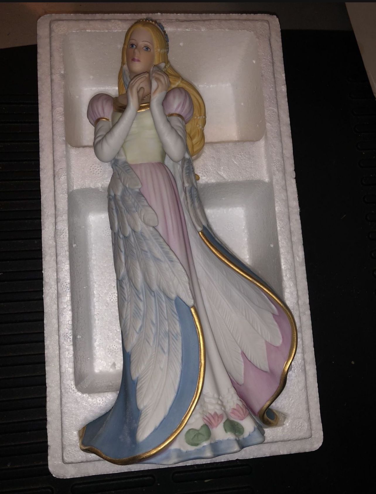 Lenox Legendary Princesses Swan Princess Figurine - photo 2
