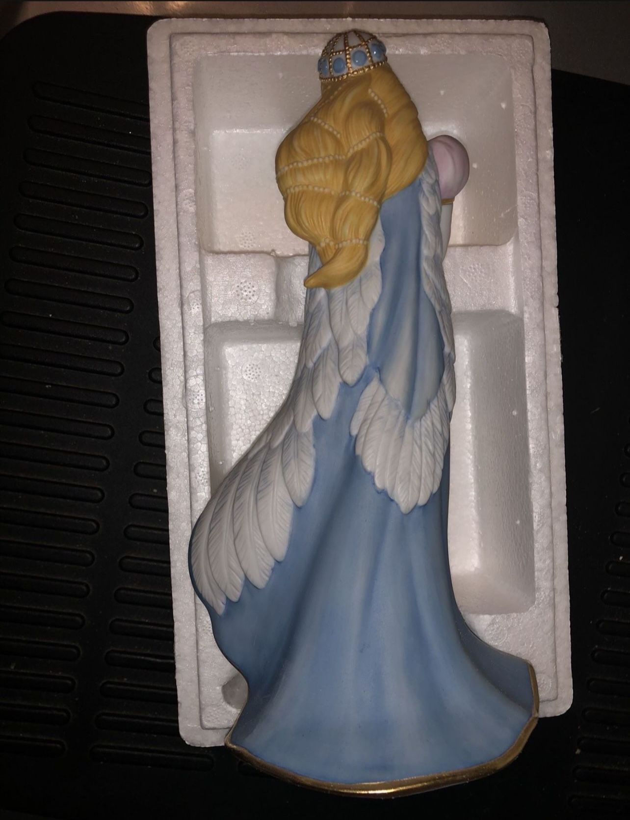 Lenox Legendary Princesses Swan Princess Figurine - photo 3