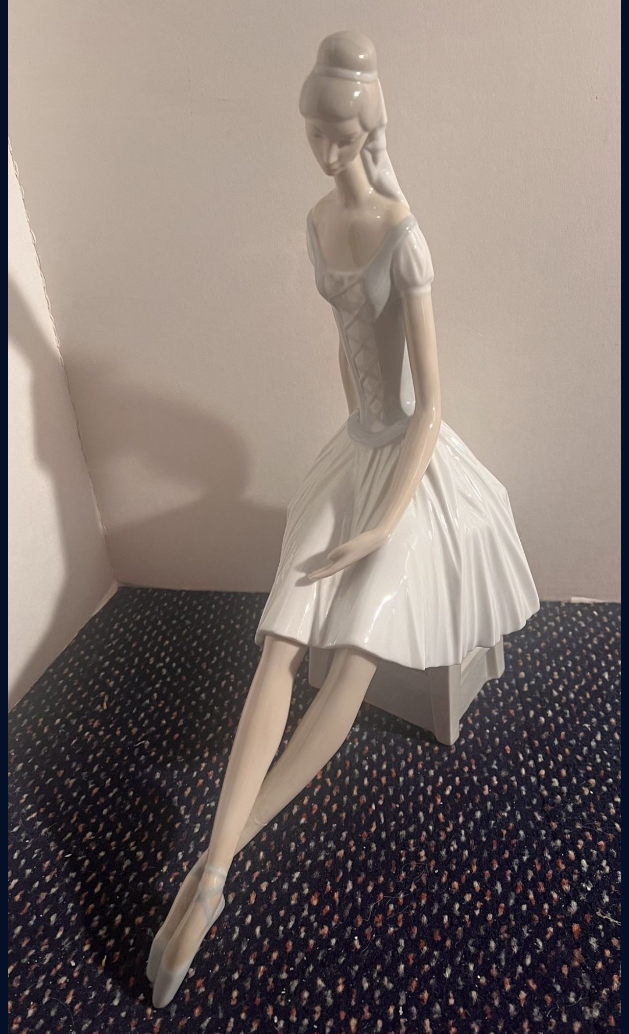 Vintage Lladro Ballerina Nao Figurine - Retired & Rare - photo 2