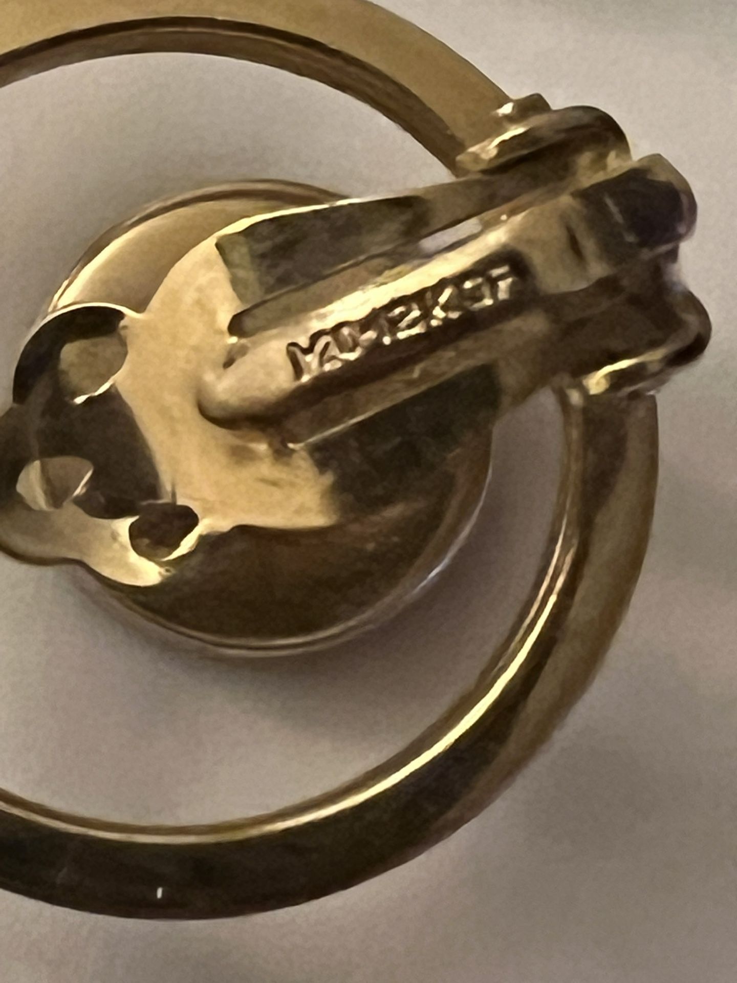12K GF Gold-Tone 3-Jade Brooch & Earrings Set by Winards. - photo 3