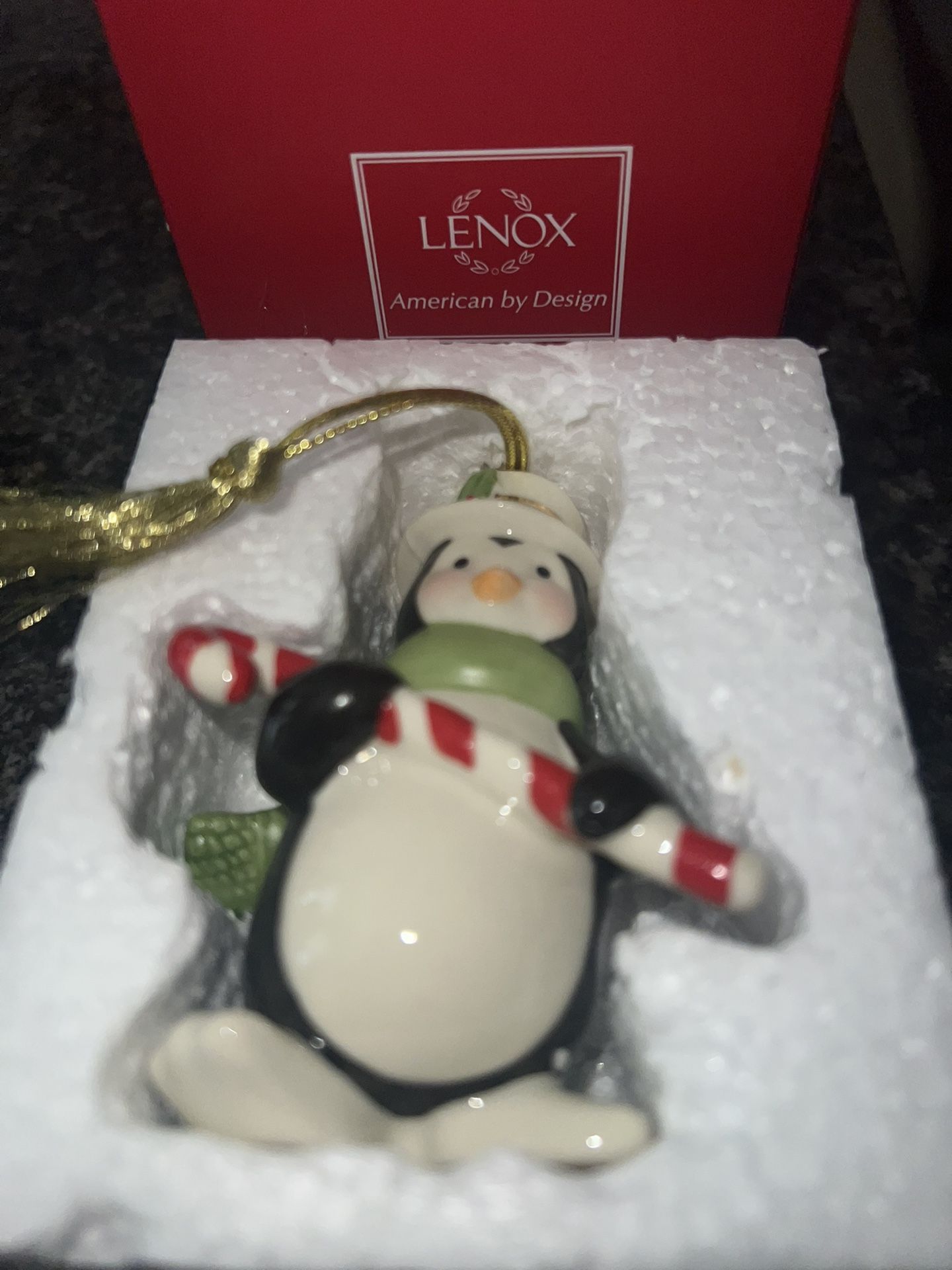 Lenox Penguin with Candy Cane Ornament - photo 2