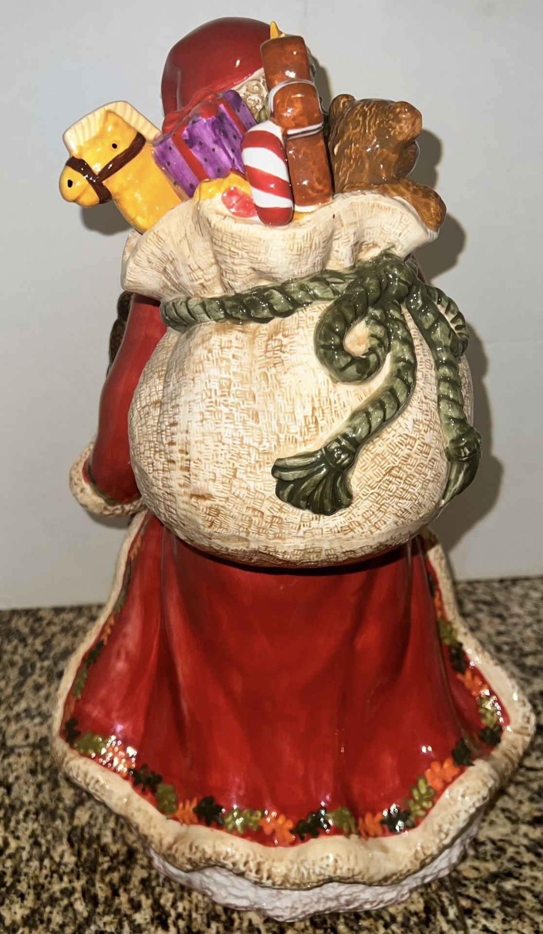 Santa ~ Signature Home Collection Northwoods Santa Centerpiece ~ - photo 4