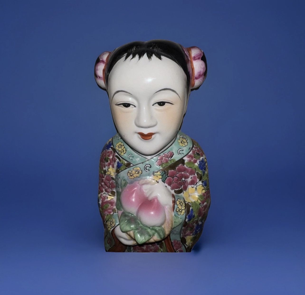 Vintage Chinese Polychrome Porcelain Woman w/ Basket 15.5" - photo 2