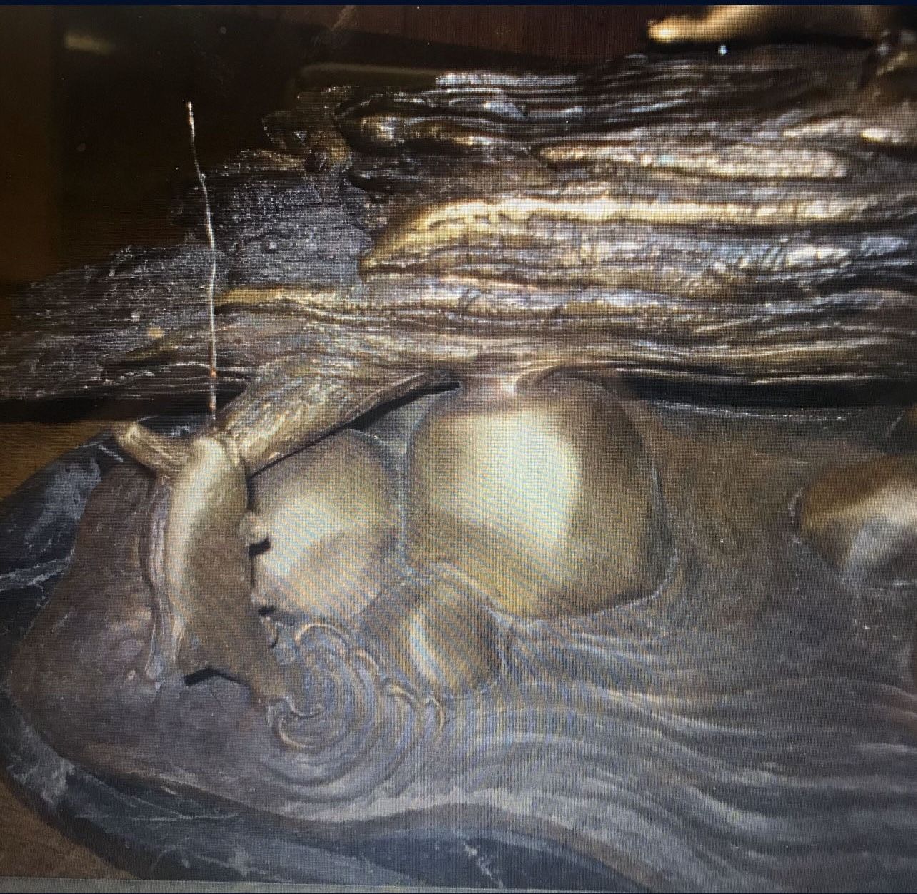 Boy Fishing Off Tree Bronze, Signed, Heavy - photo 2