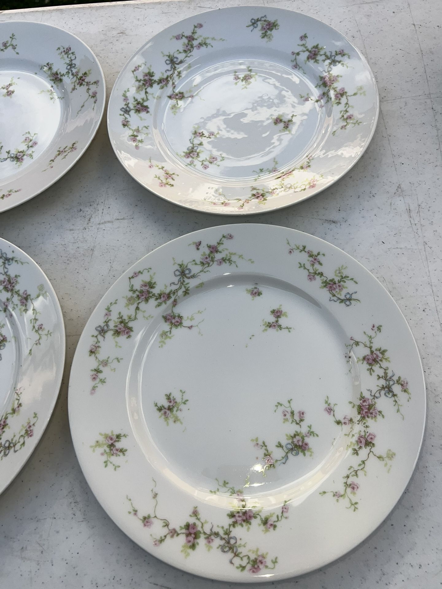 4 Antique Theodore Haviland Limoges Dinner Plates - photo 3