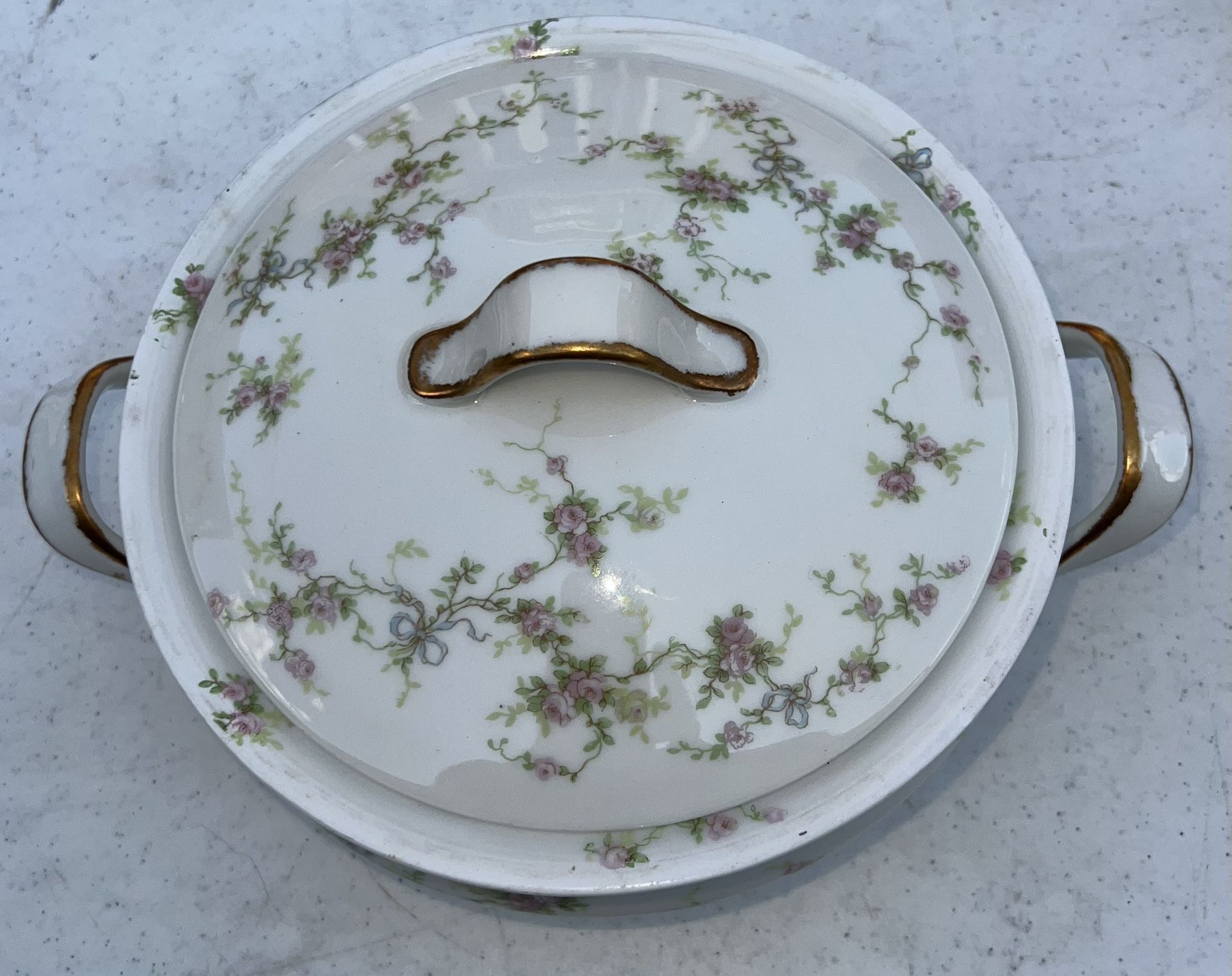 Theodore Haviland Limoges Oval Covered Vegetable Bowl - photo 2