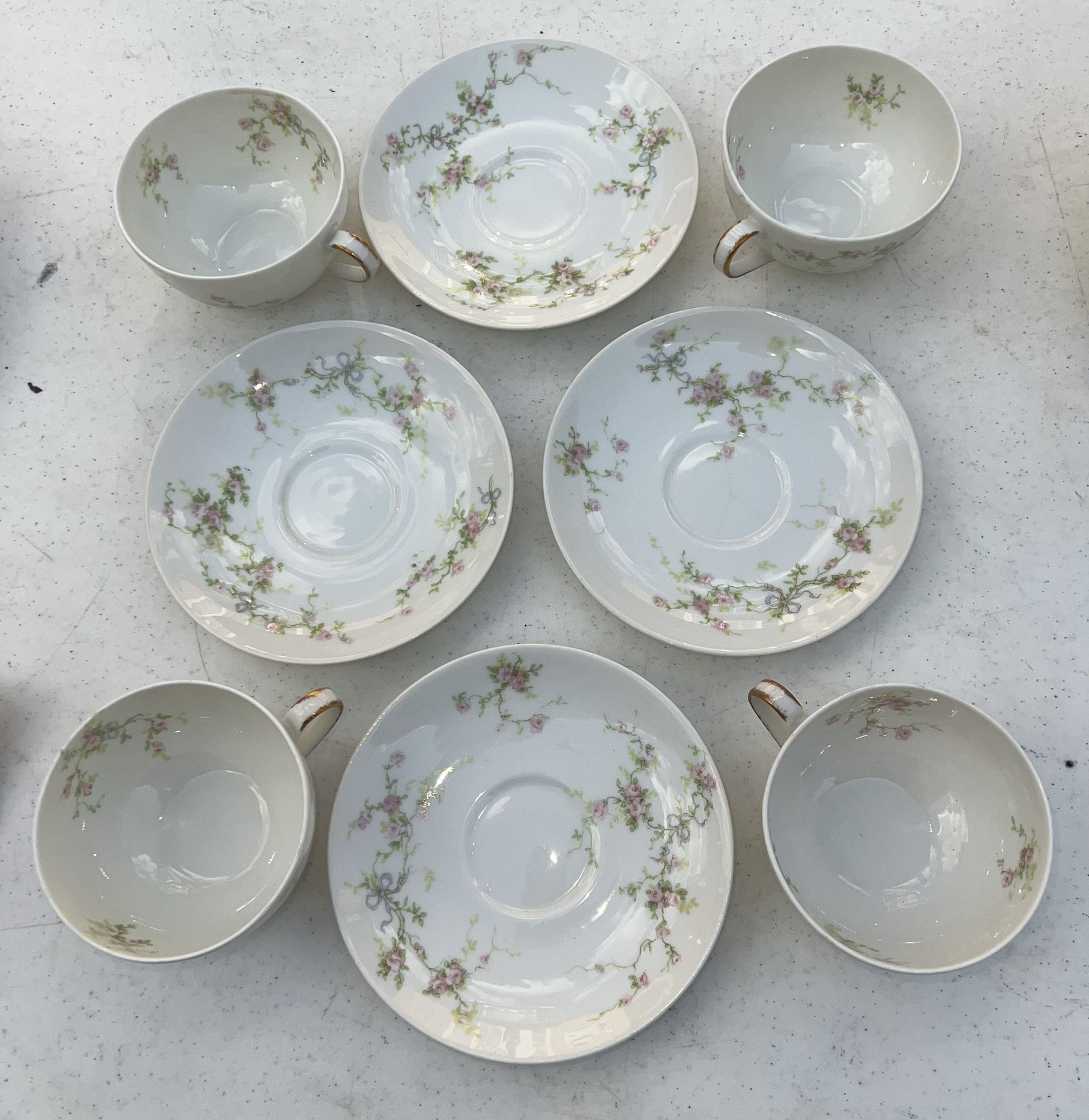 4 Antique Theodore Haviland China Cups & Saucers - photo 3