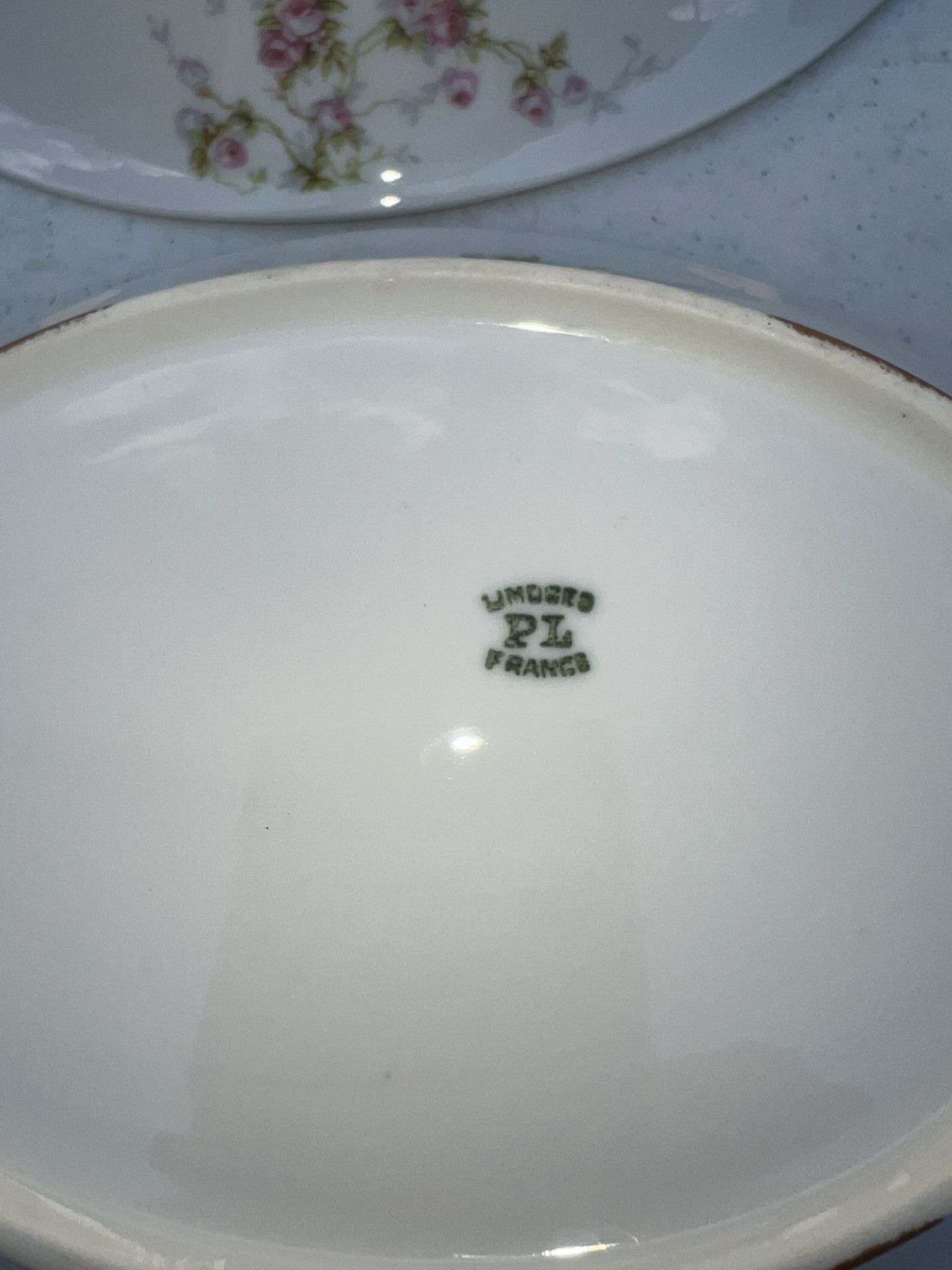2 Limoges France Serving Bowls Gold Ends 9 3/8" x 6 3/4" - photo 4