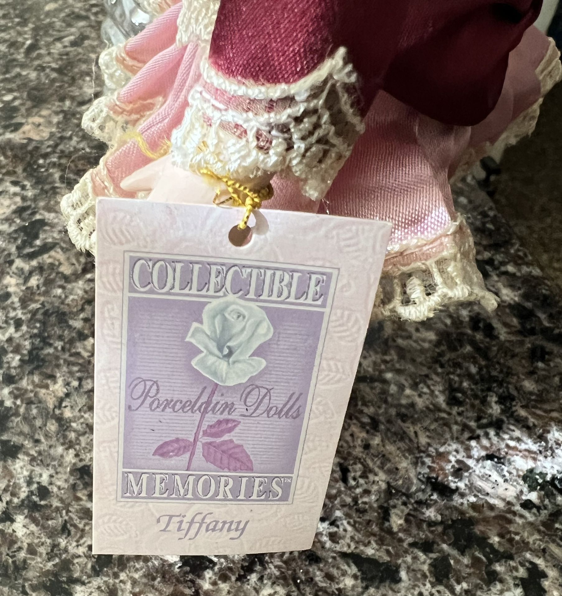Collectible Memories Porcelain Doll Tiffany No Box - photo 4