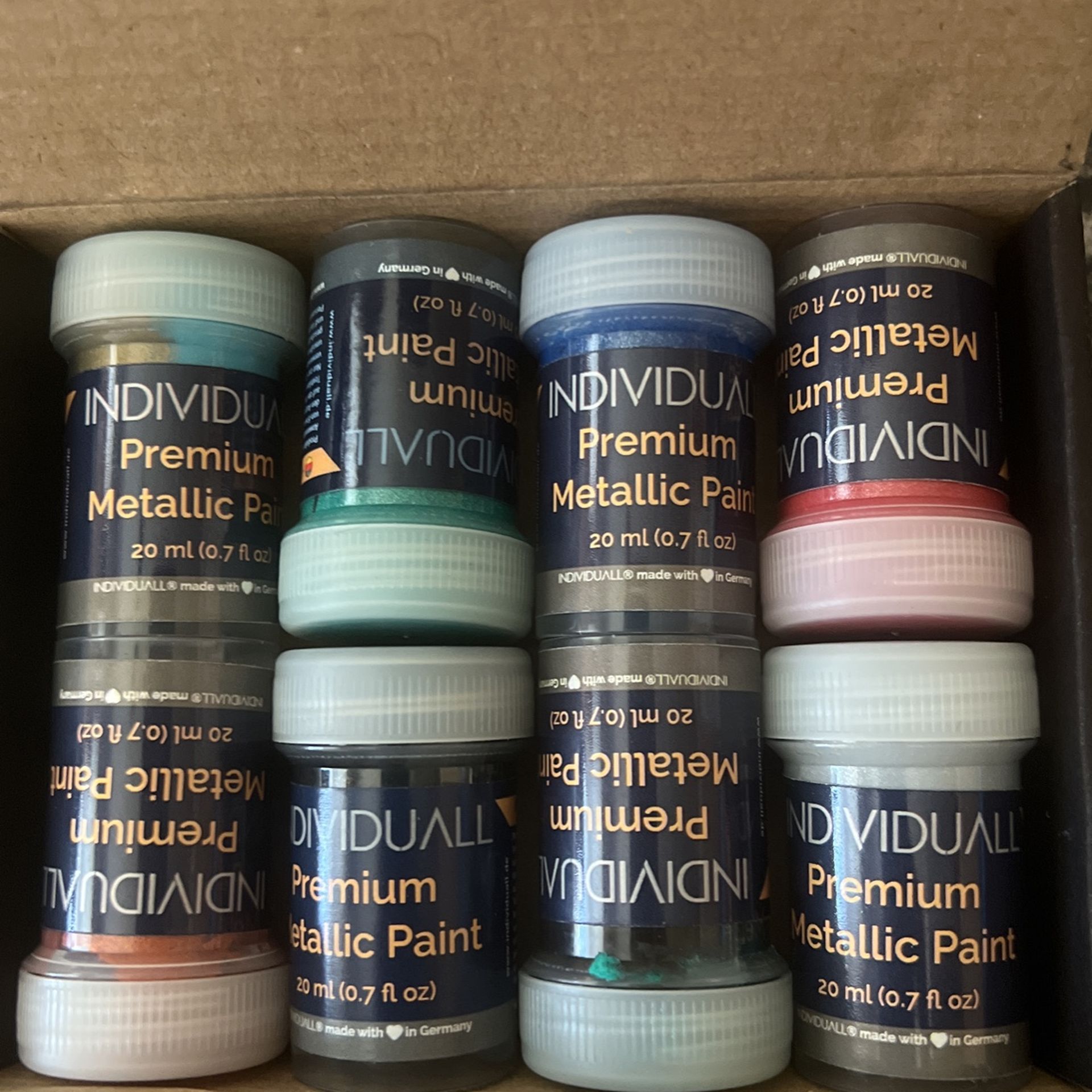 New in Package 8 Packs Premium Metallic Paint - photo 4