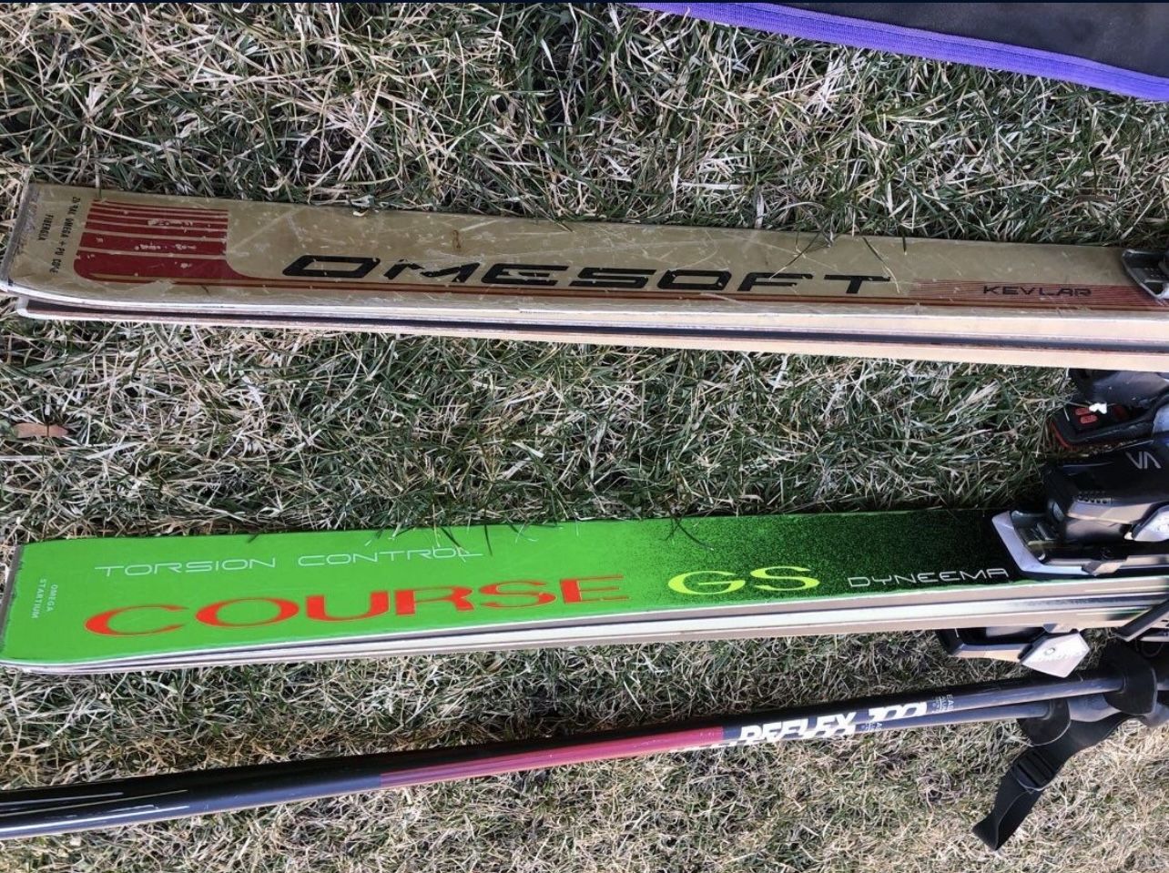 Dynastar Omega Skis w/ Salomon Bindings, Poles & Bag - photo 4