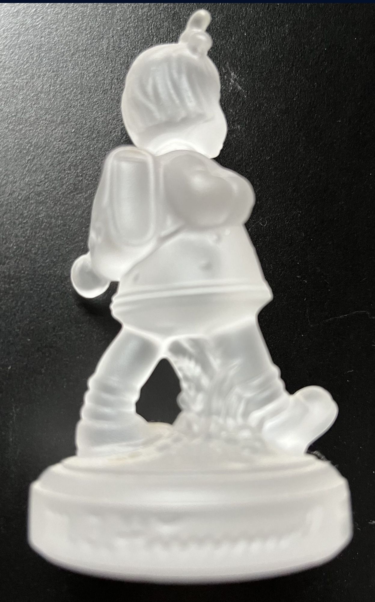 Goebel Hummel Crystal Paperweight - School Girl - photo 2