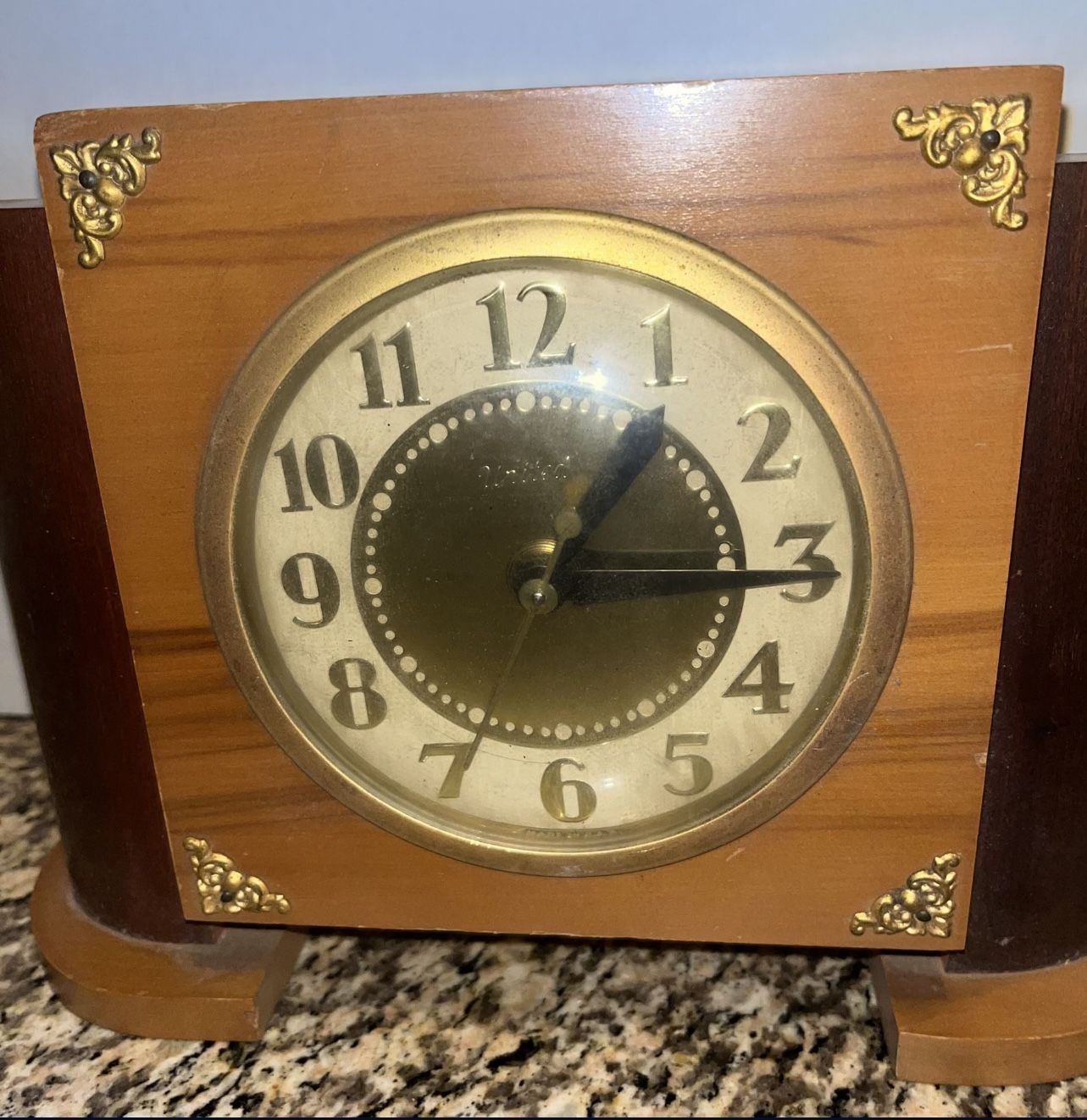 Vintage Mid Century 1950's UNITED Mantel Desk Clock - photo 2