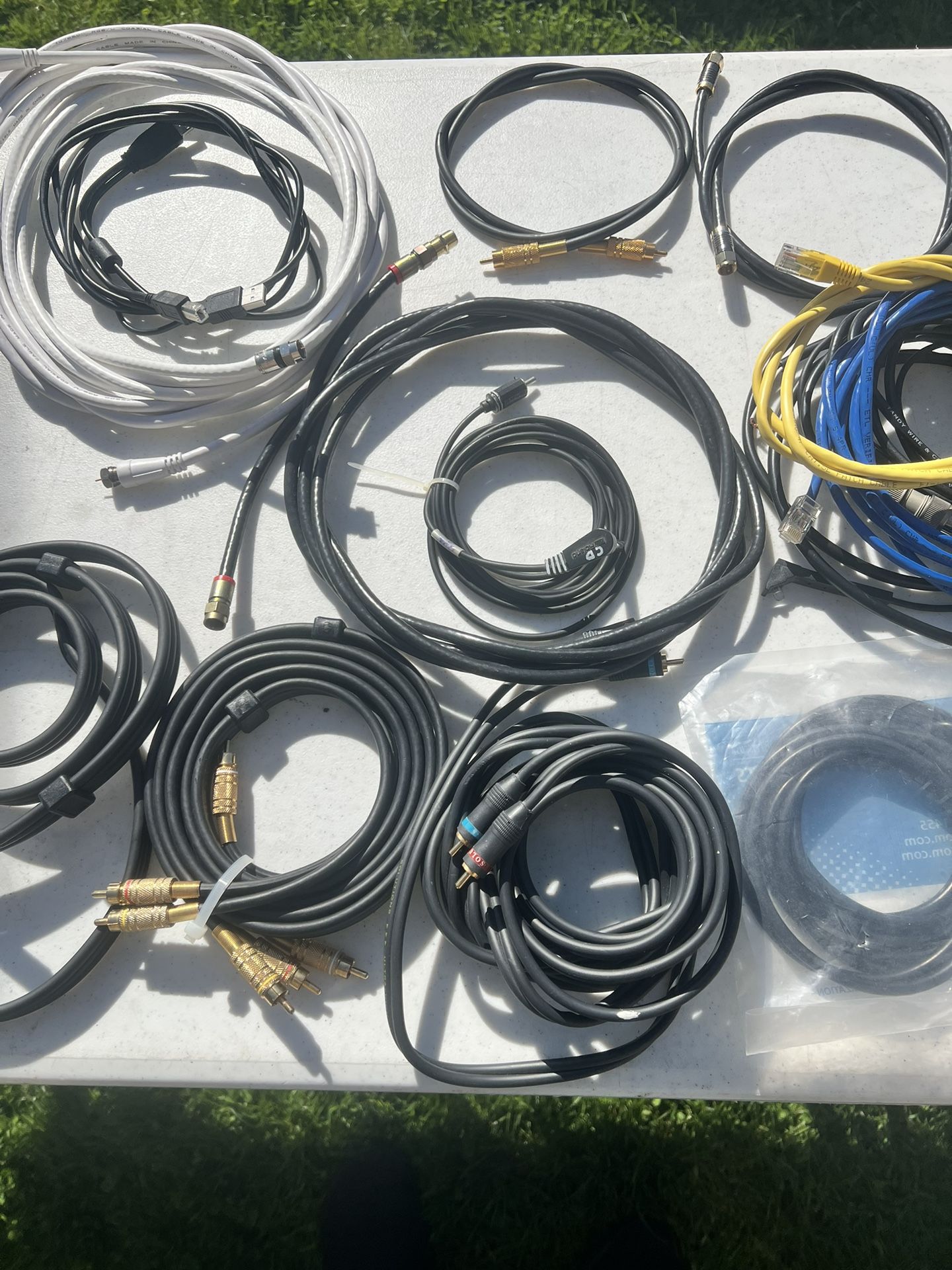 Complete Lot Of Video & Audio Cables Including Monster & More - photo 4