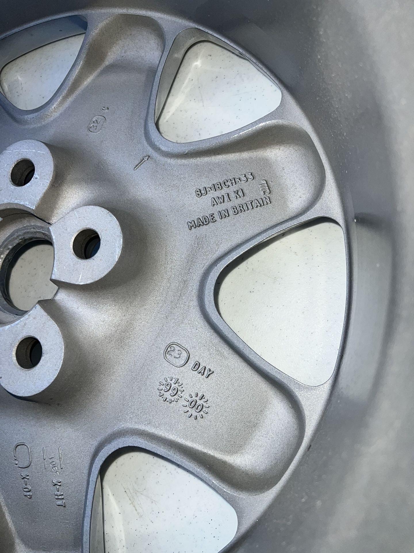 Jaguar XK8 97-00 Flute Style 18" Aluminum Wheels - photo 3